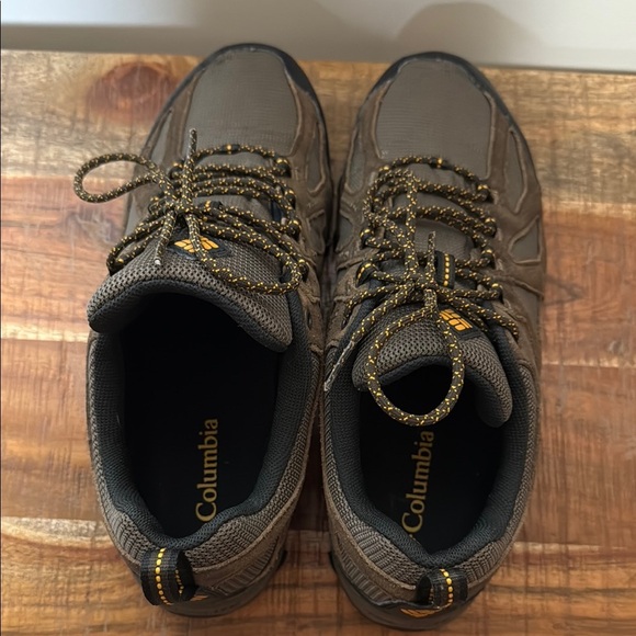 Columbia Brown and Black Hiking Trail Shoes Rugged Design, Men’s 8 - Picture 7 of 9